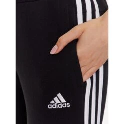 Adidas Pantalone Essentials 3-Stripes HZ5753 9 Adidas Pantalone Essentials 3-Stripes HZ5753 -FreedomSport adidas pantalone essentials 3 stripes hz5753 4