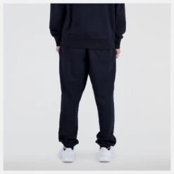 New Balance Pantalone Essentials Stacked Logo French Terry Sweatpant MP31539BK 8 New Balance Pantalone Essentials Stacked Logo French Terry Sweatpant MP31539BK -FreedomSport new balance pantalone essentials stacked logo french terry sweatpant mp31539bk 3