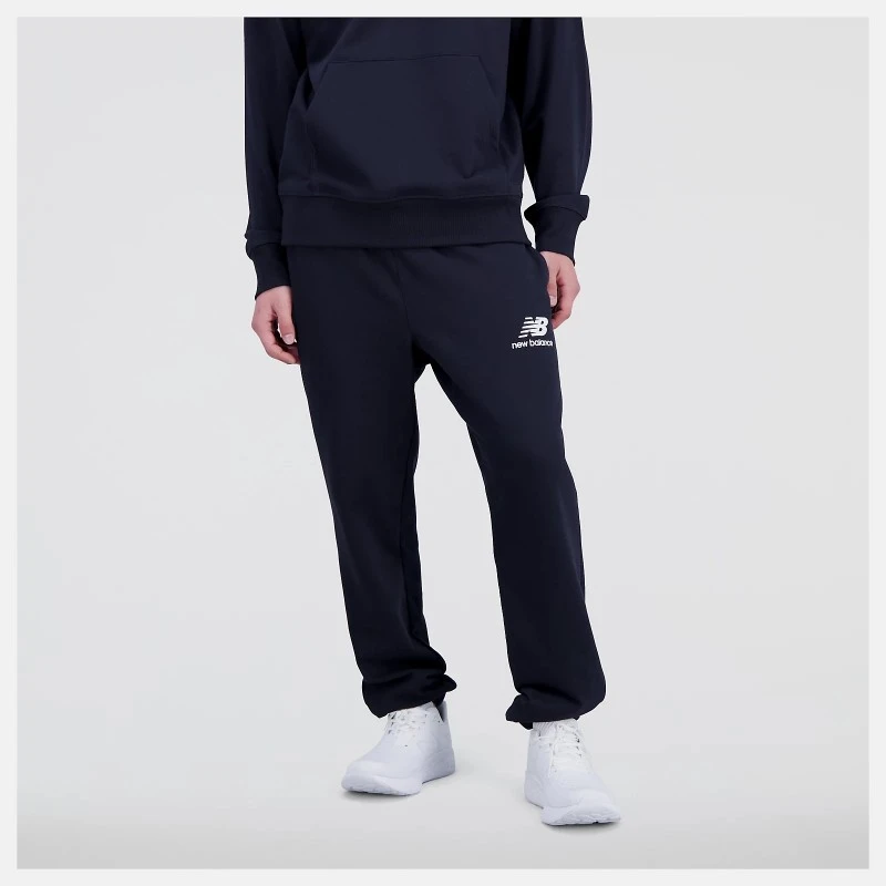 New Balance Pantalone Essentials Stacked Logo French Terry Sweatpant MP31539BK 1 New Balance Pantalone Essentials Stacked Logo French Terry Sweatpant MP31539BK