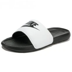 Nike Ciabatte Victori One CN9675 005 8 Nike Ciabatte Victori One CN9675 005 -FreedomSport nike ciabatte victori one cn9675 005 2