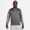 Nike Giacca Sportswear Repeat Tracksuit FD1183 068