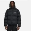 Nike Giubbotto Puffer Sportswear Club FB7368 010