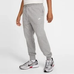 Nike Pantalone Sportsware Club FN3801 063